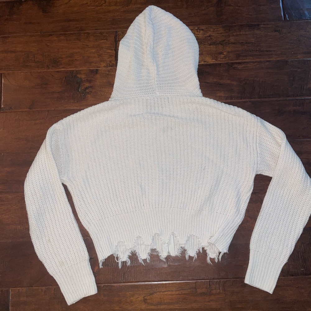 Love Tree ‎ Cropped Sweater Hoodie Raw Hem  Full Zip Size Medium - Picture 5 of 6